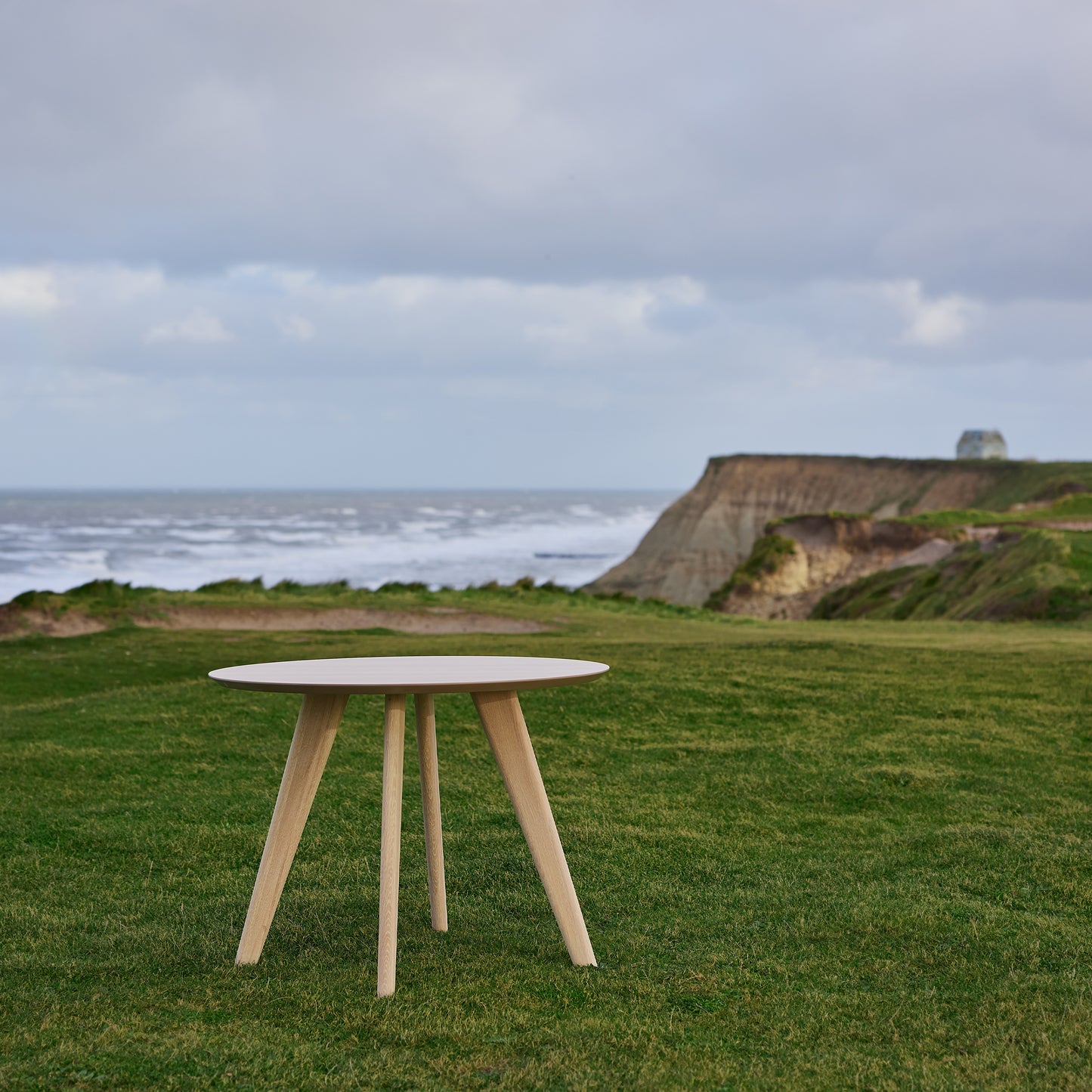 Townsville Round Dining Table in White and Oak 100cm