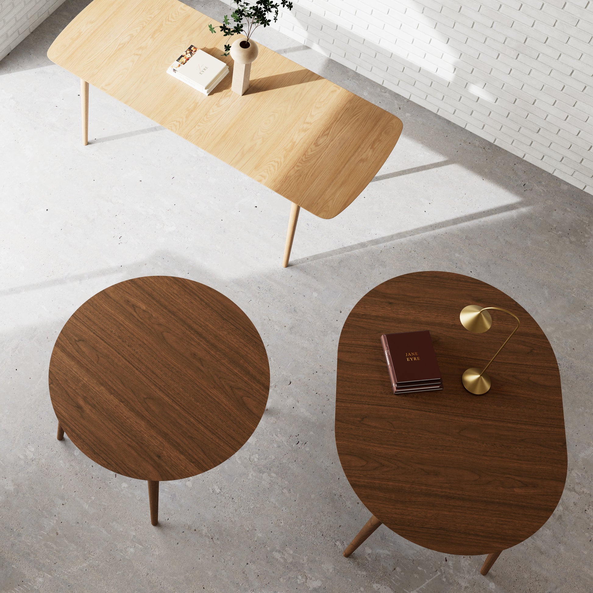 Montreux Round Extending Dining Table in Walnut 115�154cm