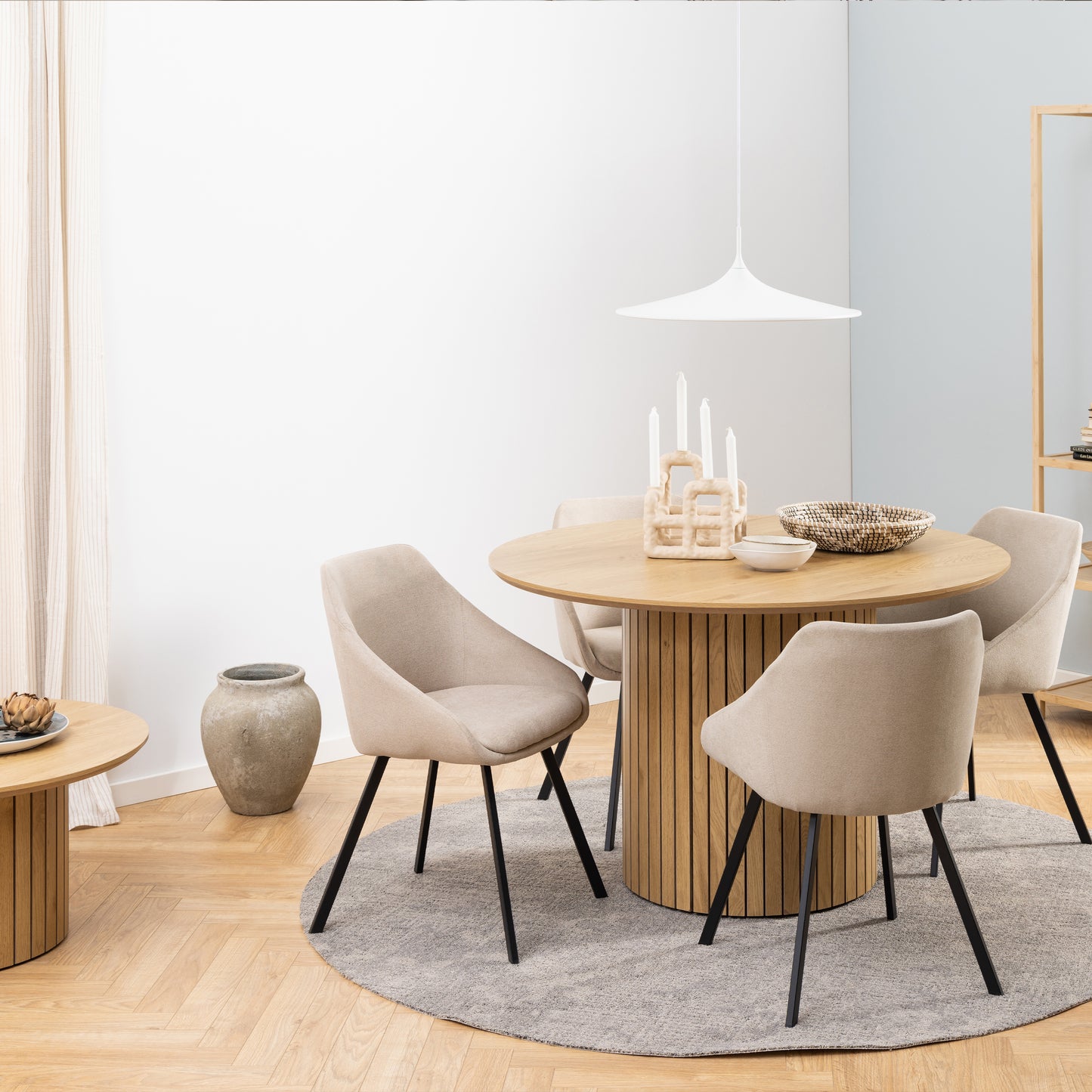 Yale Dining Table in Oak 120x120cm