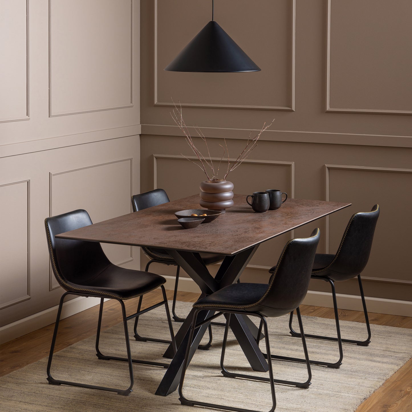 Heaven Dining Table in Ceramic Rusty Brown 160x90cm