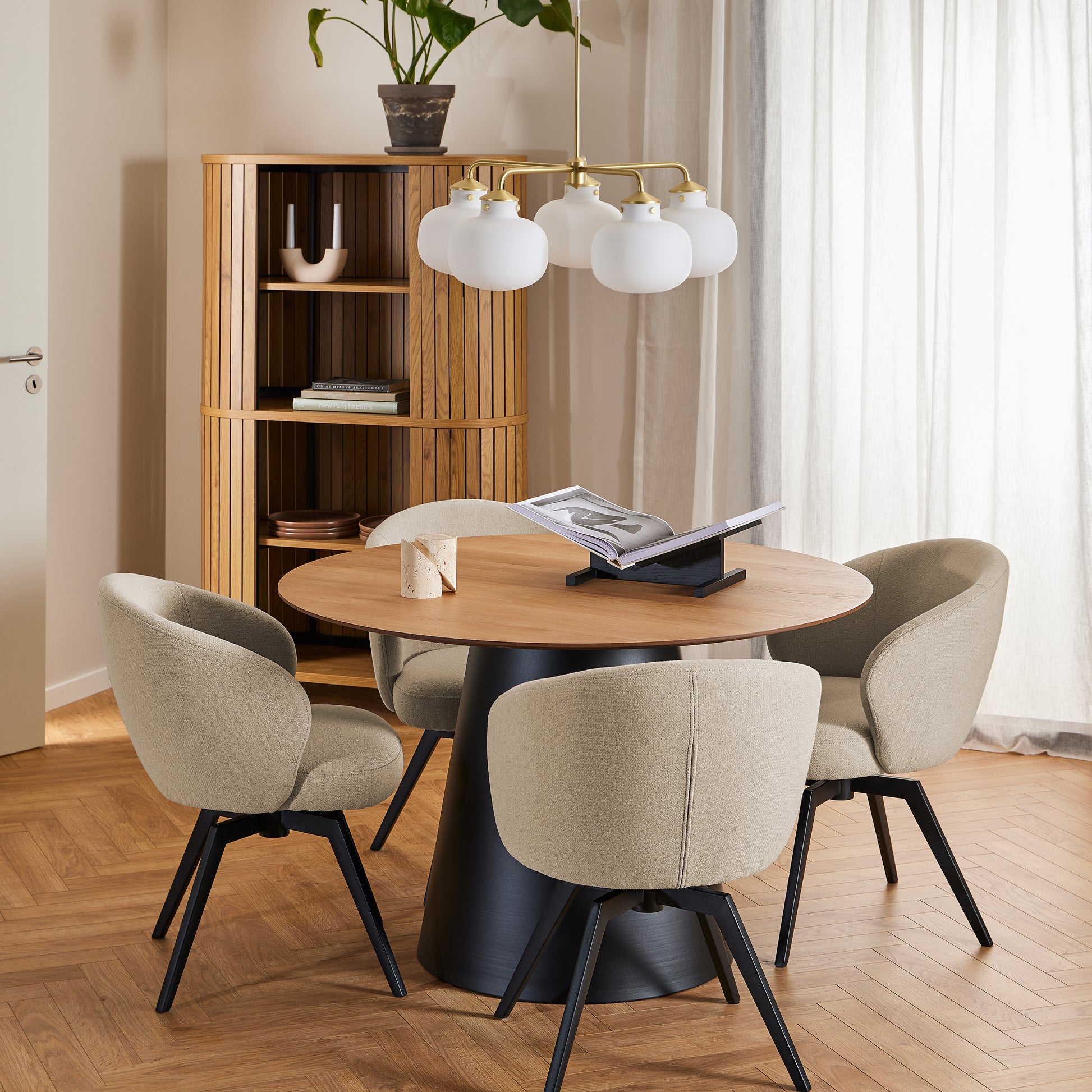 Soli Round Dining Table in Oak/Black 120cm