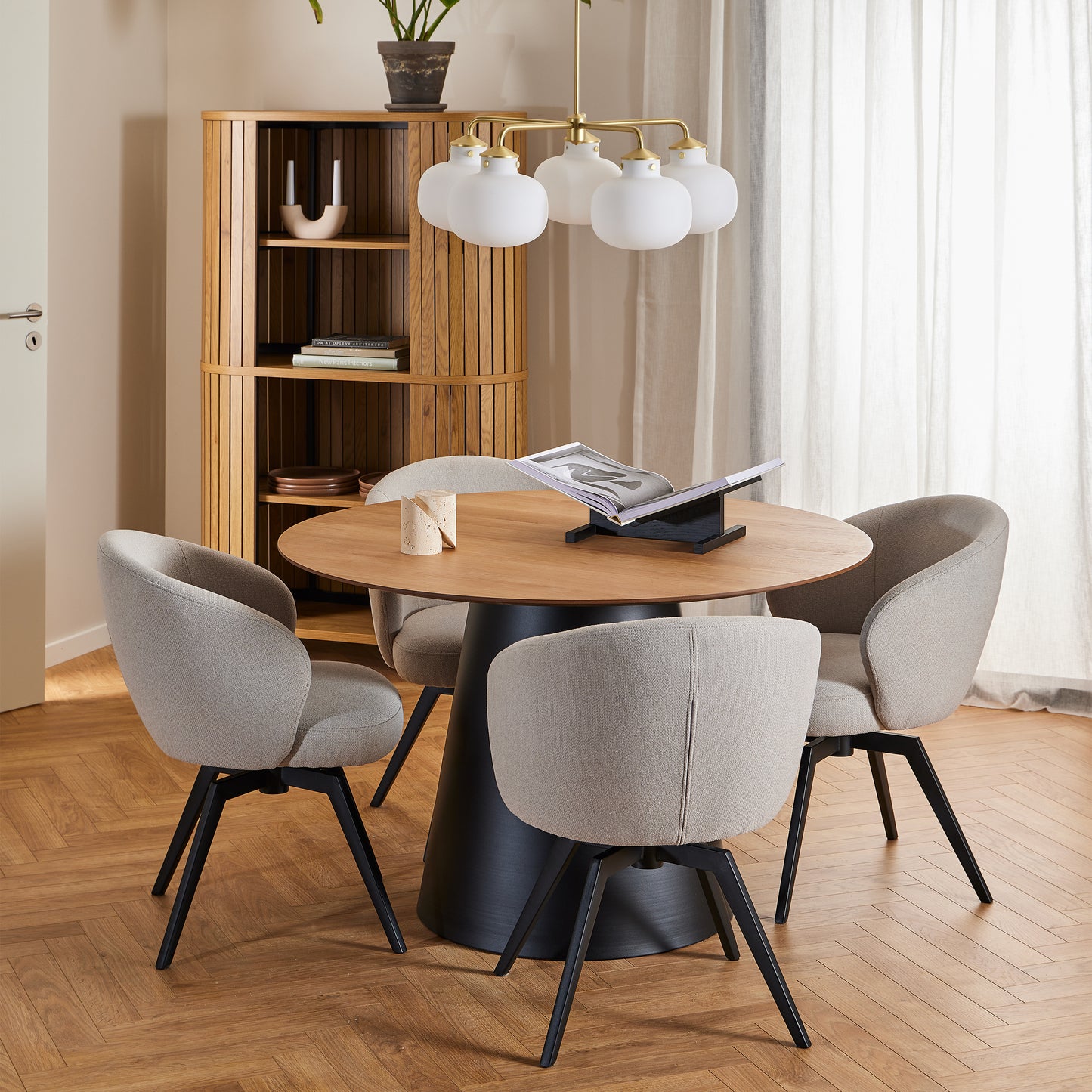 Soli Round Dining Table in Oak/Black 120cm includes 4 Darlene Dining Chairs with Armrest and Swivel Function in Beige